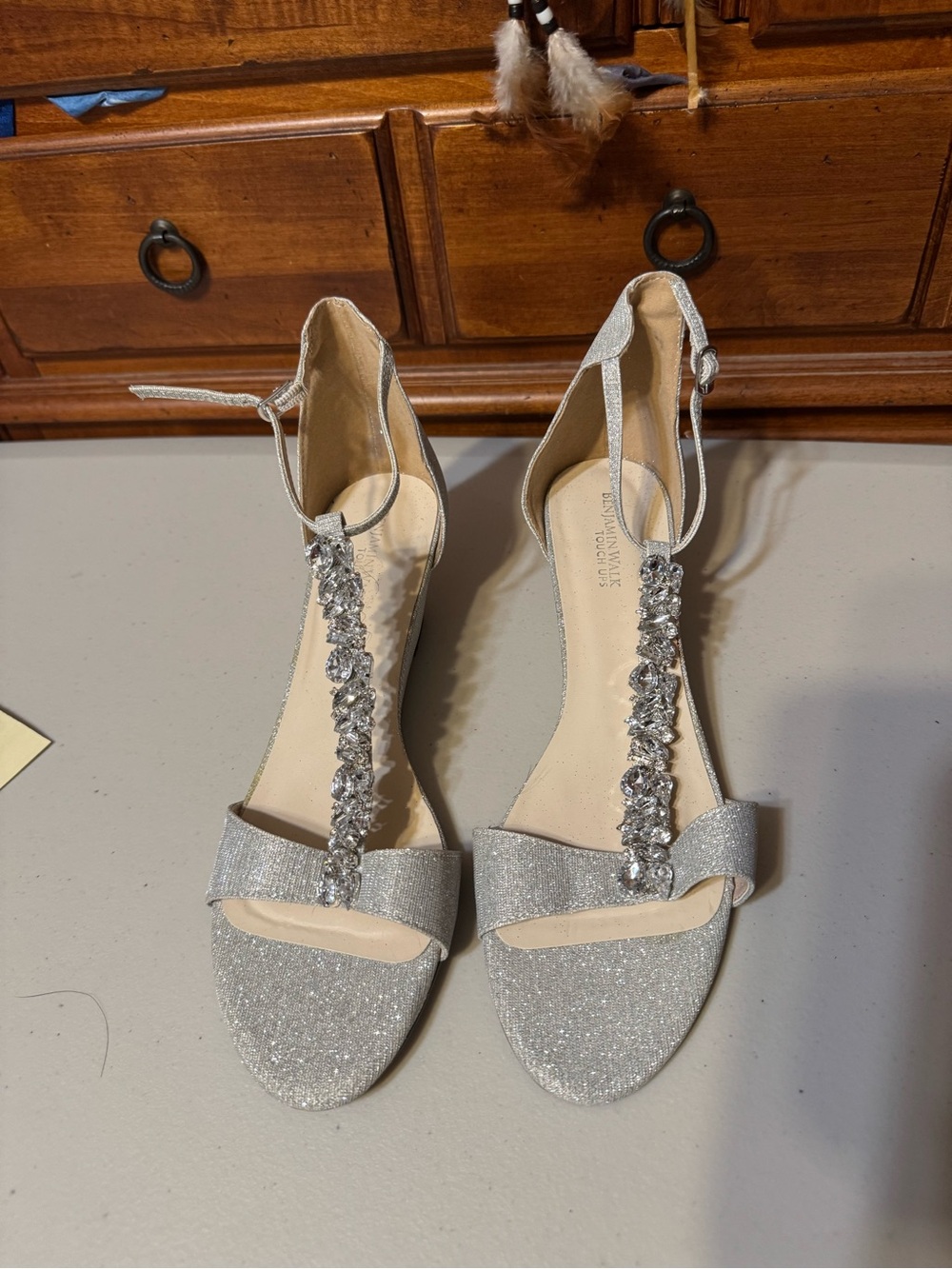 Touch Ups By Benjamin Walk Beatrix Wedge Sandal Size 10.5 new without box